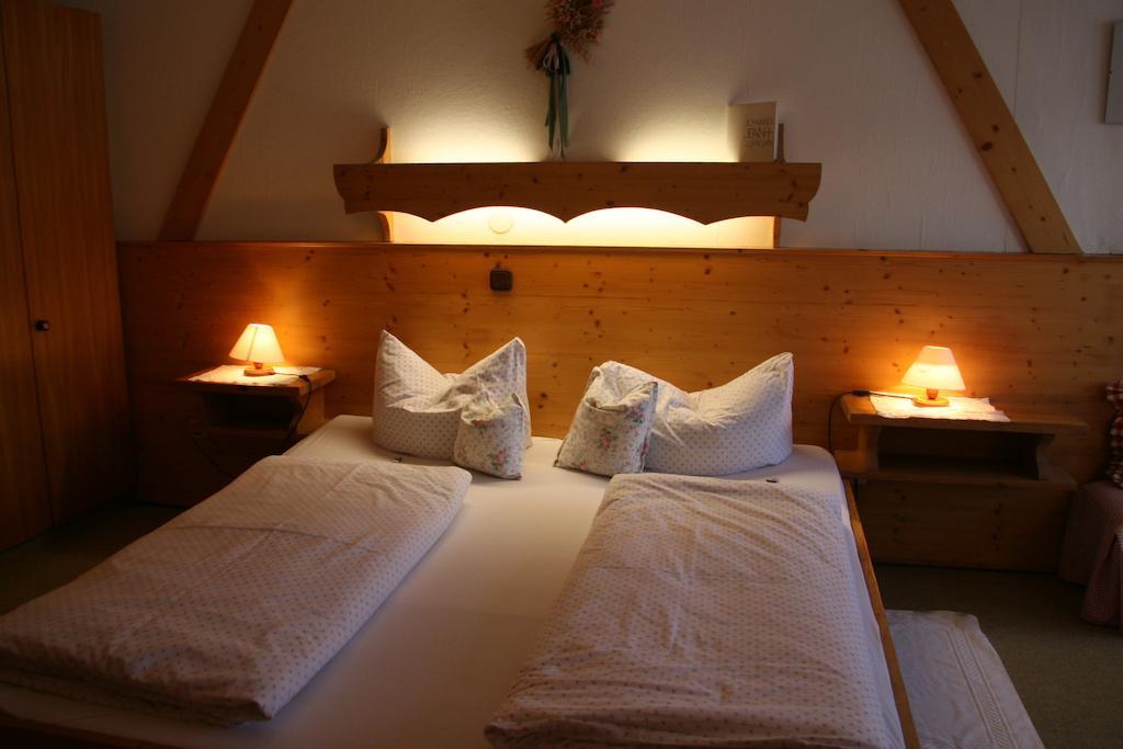 Gasthof Pension Lanzenhof Going am Wilden Kaiser Kamer foto